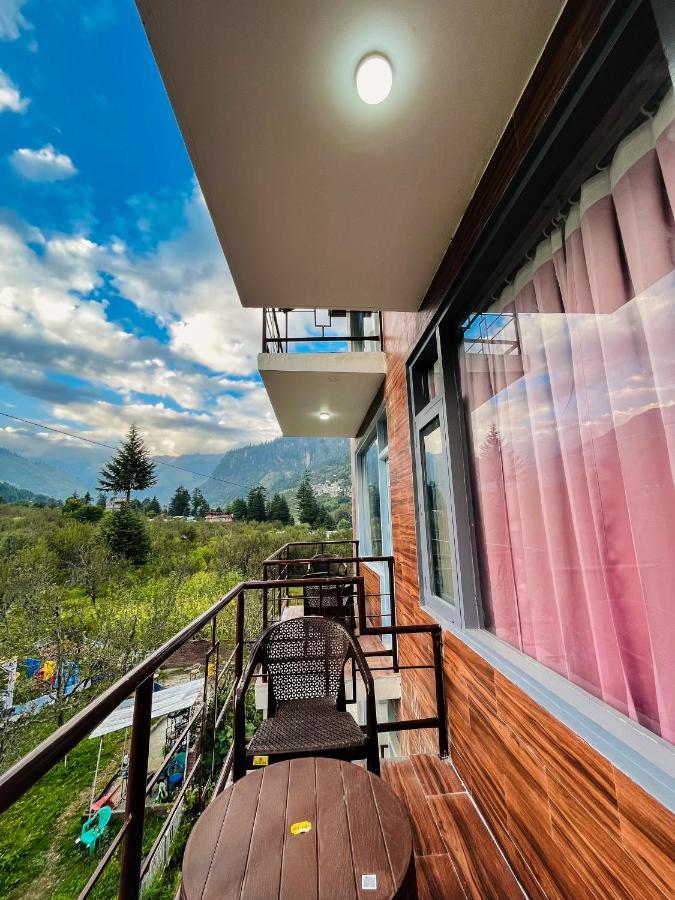מנאלי Apple Flower With Balcony And Mountain View מראה חיצוני תמונה